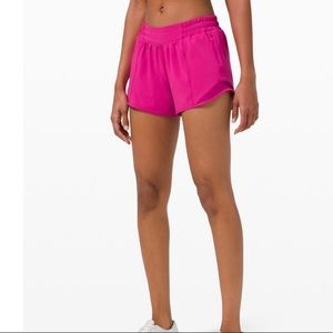Lululemon Hotty Hot 4” lined shorts